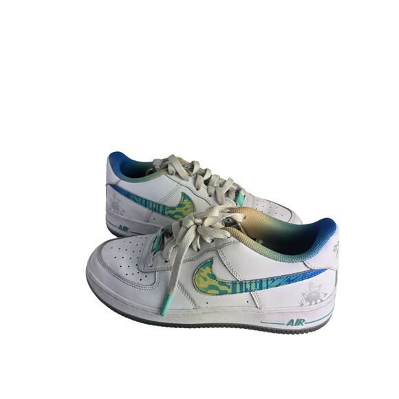 Air Force 1 LV8 GS Youth Girl's Size 5 - Picture 1 of 9
